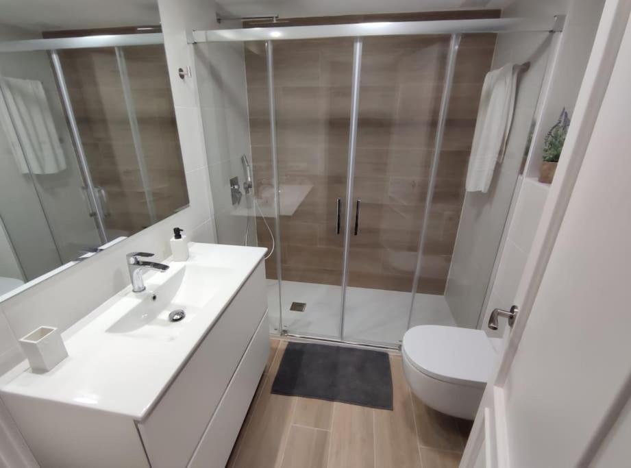 Amplio Apartamento Con Piscina Al Lado De La Playa 普拉加德阿罗 外观 照片