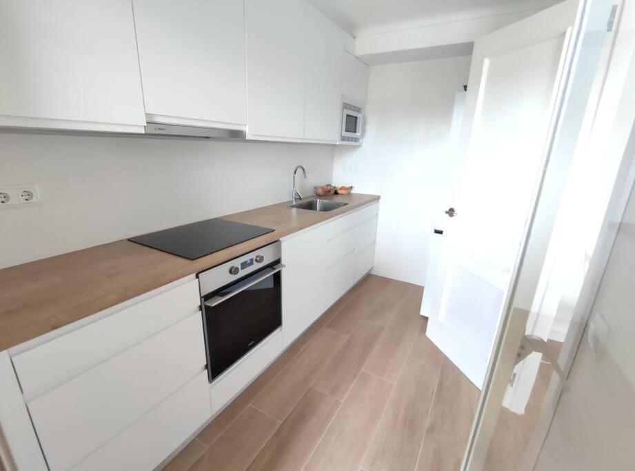 Amplio Apartamento Con Piscina Al Lado De La Playa 普拉加德阿罗 外观 照片